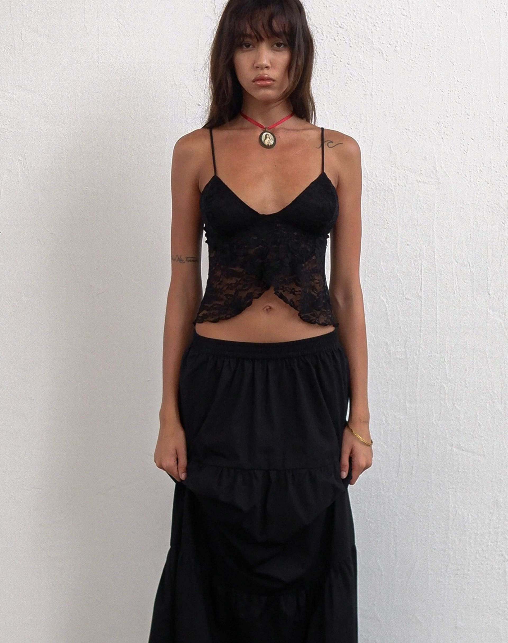COJIRA-TOP-LACE-BLACK-REMAX-MAXI-SKIRT-BLACK-_3_-_1