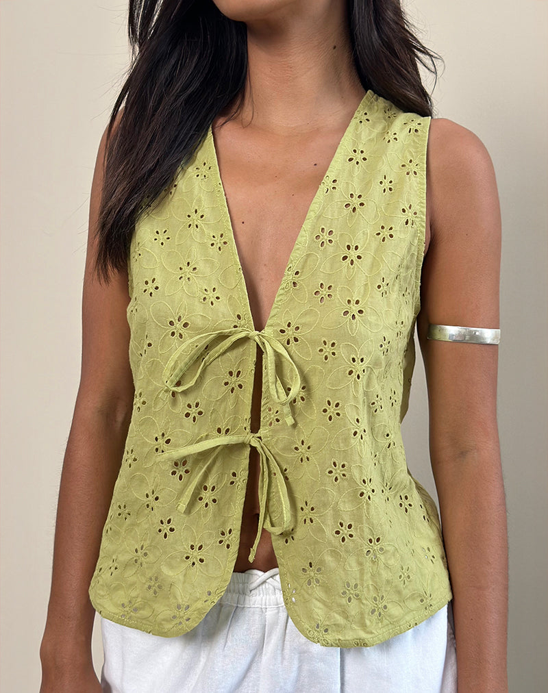 KAYVE-TOP-LIME-LITTLE-DAISY-BRODERIE_0070-3
