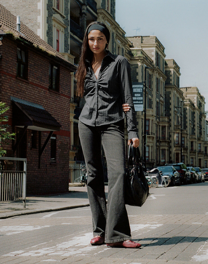TARSI-FITTED-SHIRT-MONO-PINSTRIPE-GREY-RIGID-LOW-RISE-FLARE-WASHED-BLACK-GREY-_2